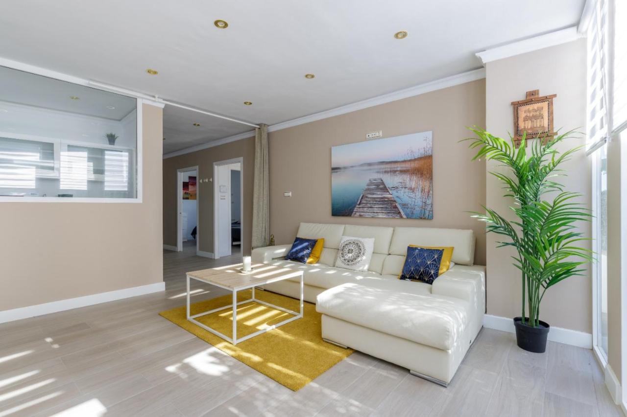 Apartamento Con Sol De Paz 토레몰리노스 외부 사진