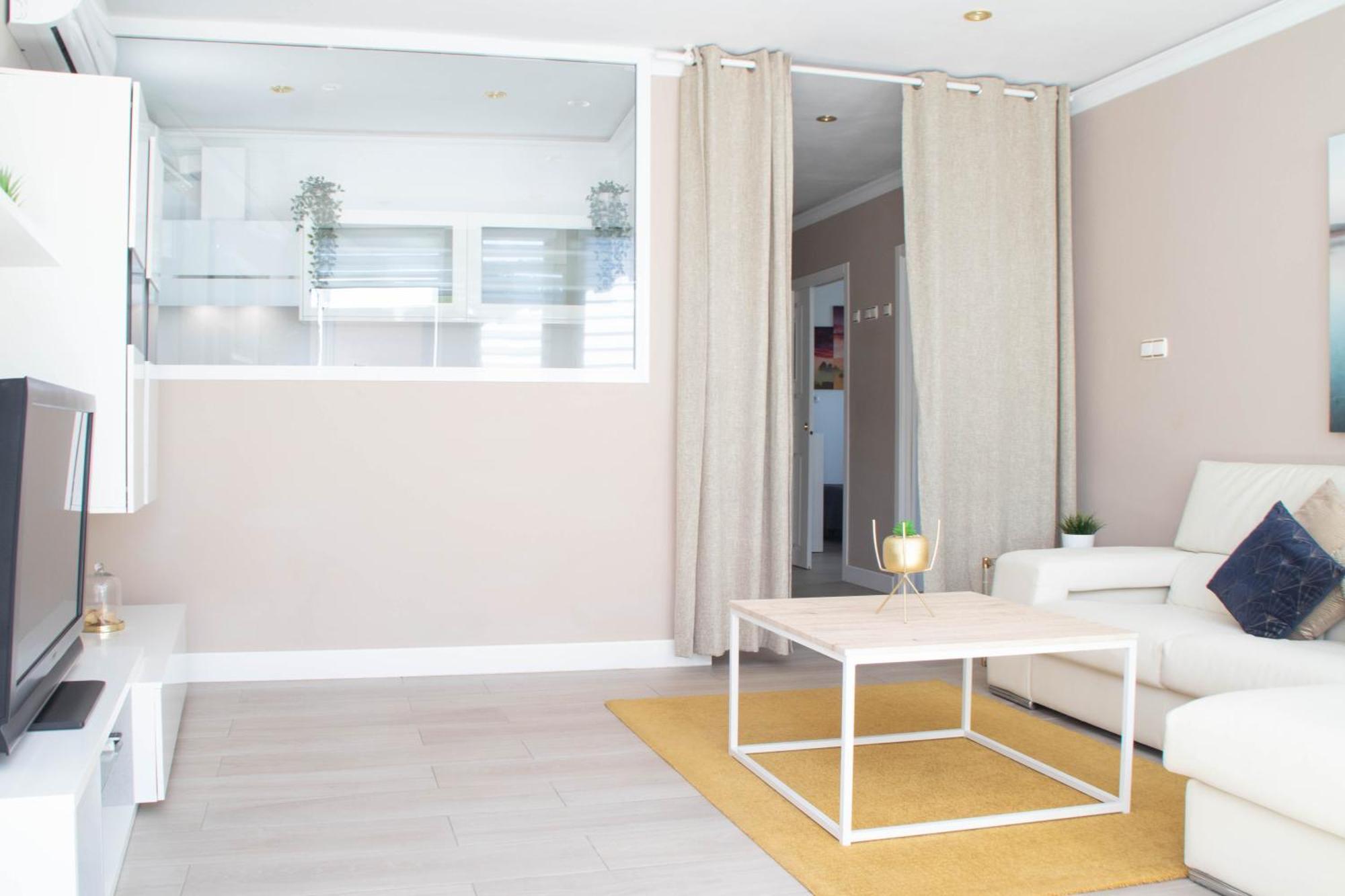 Apartamento Con Sol De Paz 토레몰리노스 외부 사진